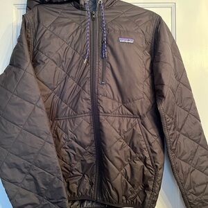 Patagonia Black Quilted Jacket with Blue Accents